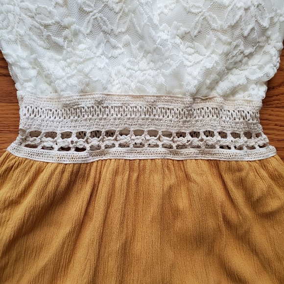 GLARE | Lace & Gauze Dress with Crochet Detail - Picture 4 of 8